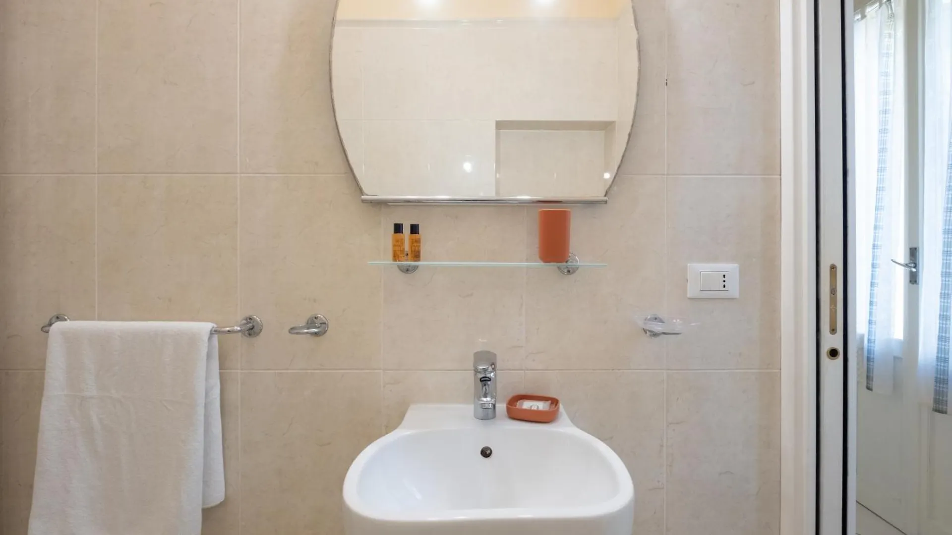 Nazario Sauro 19 By Studio Vita Bologna Italy